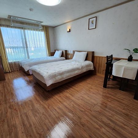 Jungmun Haesung Parktel Villa Seogwipo Eksteriør billede